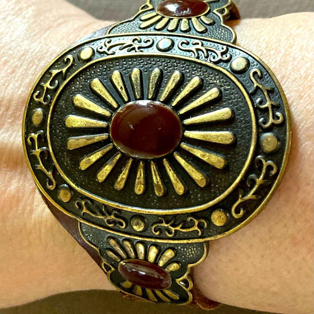 Vintage Native American Cuff Bracelet Leather Stone Metal Snap Closure